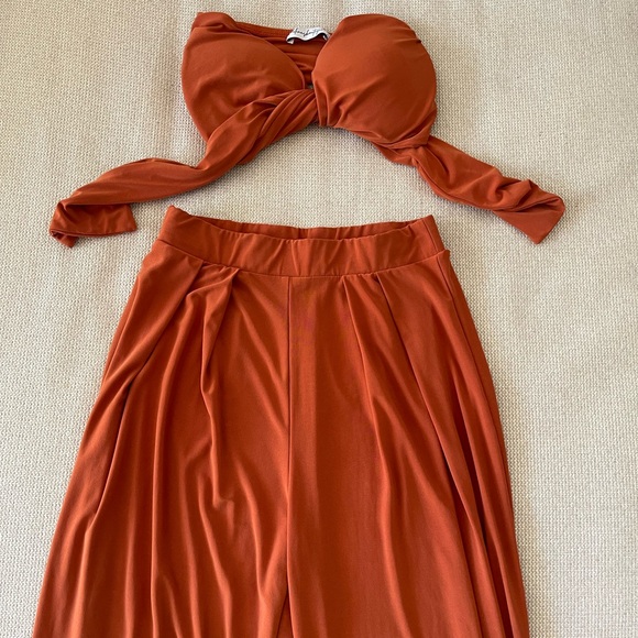 Versatile Multi-Way Set - Picture 3 of 6